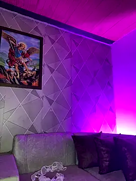 Alisse taylor2 online show from 8, 11, 2025