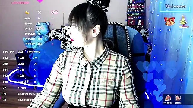 Snapshot of MilaRay chatting on 6, 1, 2025 MilaRay online show from 6, 1, 2025