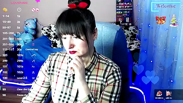 Snapshot of MilaRay chatting on 1, 2, 2025 MilaRay online show from 1, 2, 2025