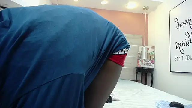 AlexandraCambell online show from 4, 12, 2025