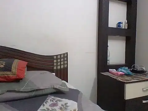 Snapshot of anu-anu2002 chatting on 2, 4, 2026 anu-anu2002 online show from 2, 4, 2026