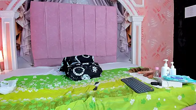 mishell lovely online show from 7, 11, 2025