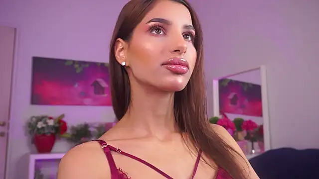 Snapshot of ZariaVera chatting on 5, 10, 2025 ZariaVera online show from 5, 10, 2025