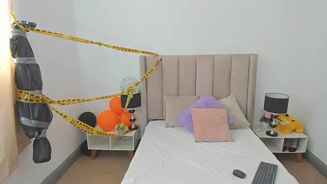 Snapshot of evvaa_moon69 chatting on 10, 10, 2025 evvaa moon69 online show from 10, 10, 2025