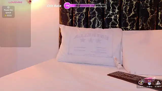 Snapshot of evvaa_moon69 chatting on 23, 10, 2025 evvaa moon69 online show from 23, 10, 2025