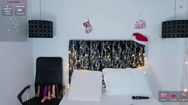 Snapshot of evvaa_moon69 chatting on 20, 12, 2025 evvaa moon69 online show from 20, 12, 2025