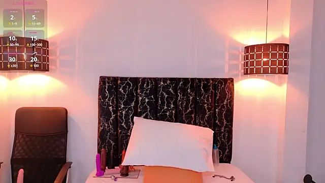 Snapshot of evvaa_moon69 chatting on 13, 3, 2026 evvaa moon69 online show from 13, 3, 2026