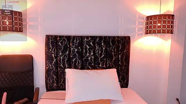 Snapshot of evvaa_moon69 chatting on 18, 3, 2026 evvaa moon69 online show from 18, 3, 2026