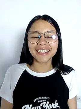 SofieLove 01 online show from 1, 2, 2026