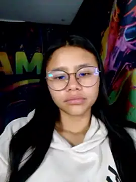 SofieLove 01 online show from 7, 5, 2026
