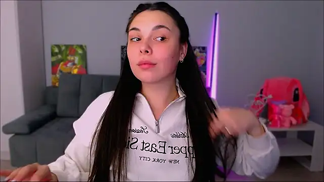 Snapshot of queenofthesense_ chatting on 17, 11, 2025 queenofthesense online show from 17, 11, 2025