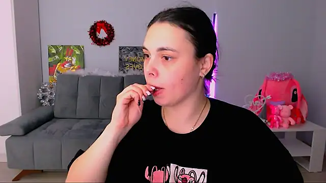 Snapshot of queenofthesense_ chatting on 24, 11, 2025 queenofthesense online show from 24, 11, 2025