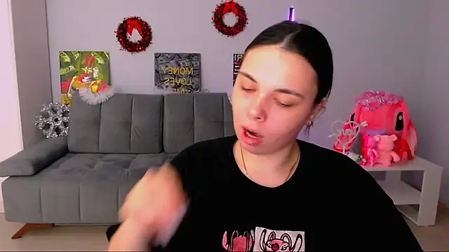 Snapshot of queenofthesense_ chatting on 1, 12, 2025 queenofthesense online show from 1, 12, 2025