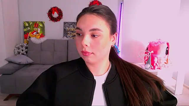 Snapshot of queenofthesense_ chatting on 16, 12, 2025 queenofthesense online show from 16, 12, 2025