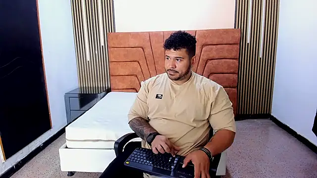 Snapshot of michael_hill1 chatting on 29, 9, 2025 michael hill1 online show from 29, 9, 2025