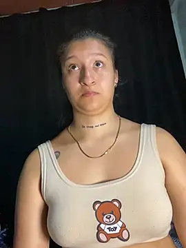 EVAH LEE  online show from 30, 7, 2026