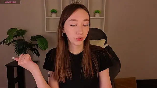 Miche1le Allenne online show from 7, 3, 2026