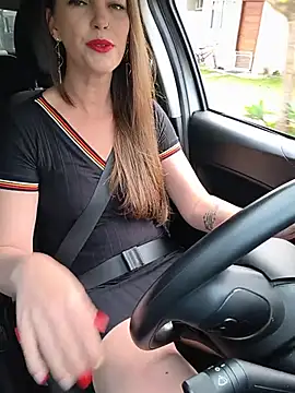 Karlacasada online show from 3, 8, 2026