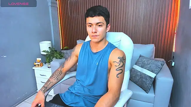 Leo santoro online show from 12, 11, 2025