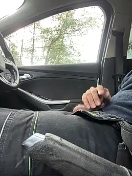 Snapshot of your_bi_slave chatting on 9, 9, 2025 your bi slave online show from 9, 9, 2025