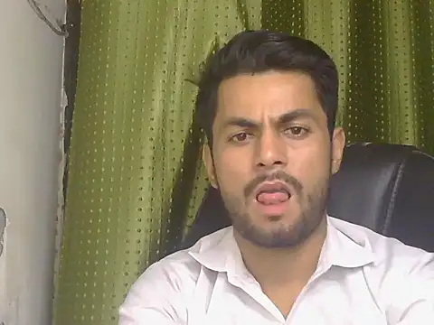 ursdreamperson online show from 13, 7, 2026