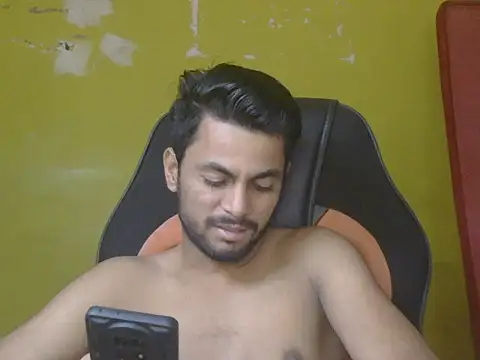 ursdreamperson online show from 17, 7, 2026