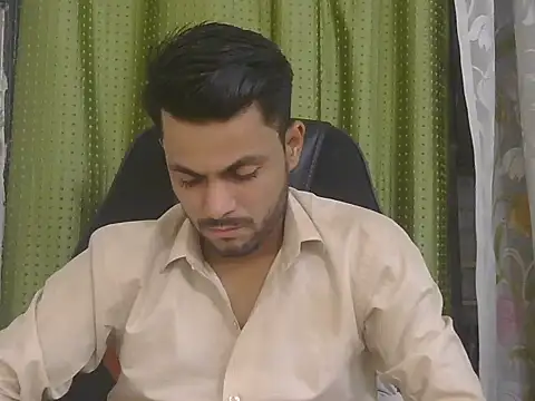 ursdreamperson online show from 23, 7, 2026