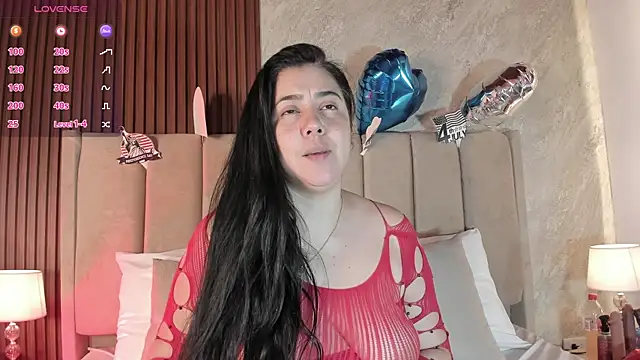  Cris Spicy  online show from 5, 7, 2026