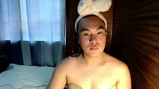 Snapshot of asianayumi chatting on 10, 10, 2025 asianayumi online show from 10, 10, 2025