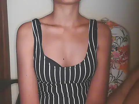 Snapshot of Ankita_Chandel chatting on 1, 12, 2025 Ankita Chandel online show from 1, 12, 2025
