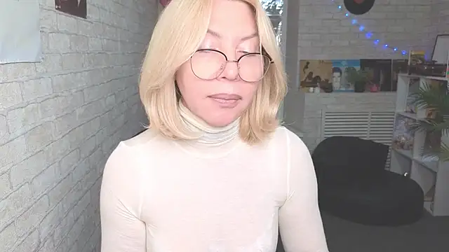 Wendy Waves online show from 27, 10, 2025