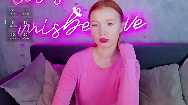 Snapshot of Anna_Patterson chatting on 19, 11, 2025 Anna Patterson online show from 19, 11, 2025