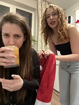 Snapshot of yourfavpsy_ chatting on 19, 12, 2025 yourfavpsy online show from 19, 12, 2025