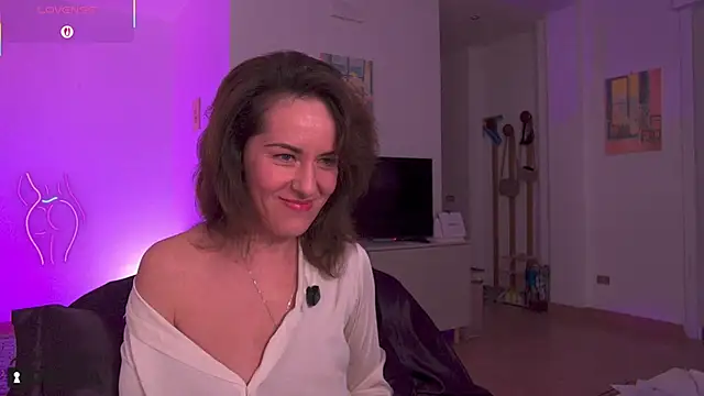 Witch in Silk online show from 12, 11, 2025