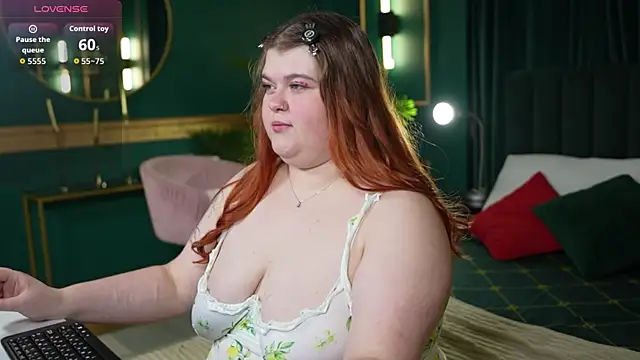 Mia Ray online show from 14, 7, 2026