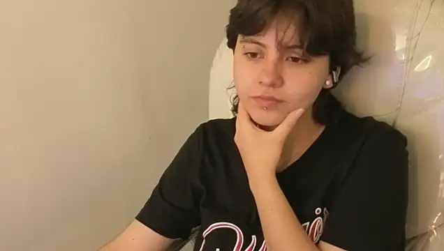 Snapshot of Nathaly_ds chatting on 6, 8, 2026 Nathaly ds online show from 6, 8, 2026