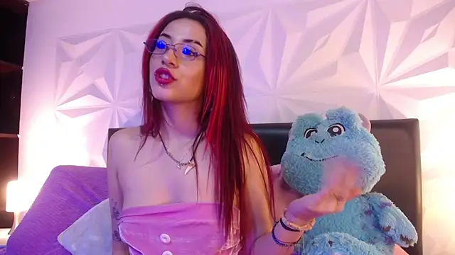 Snapshot of Mia_Lou_ chatting on 15, 9, 2025 Mia Lou  online show from 15, 9, 2025