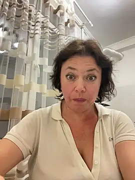 Kiravix online show from 2, 11, 2025