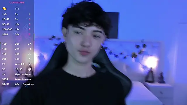 Snapshot of Elliot_younngg chatting on 10, 9, 2025 Elliot younngg online show from 10, 9, 2025