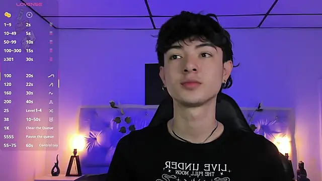 Snapshot of Elliot_younngg chatting on 18, 9, 2025 Elliot younngg online show from 18, 9, 2025