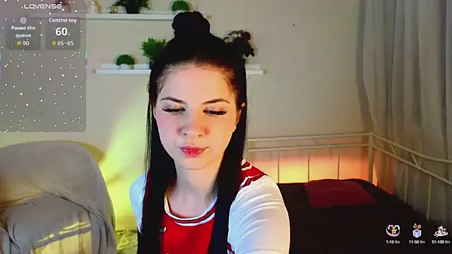 Snapshot of Wander_Waves chatting on 15, 10, 2025 Wander Waves online show from 15, 10, 2025