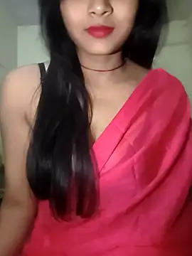 Snapshot of RAYI_Queen_2 chatting on 7, 11, 2025 RAYI Queen 2 online show from 7, 11, 2025