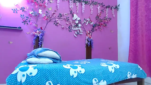 skinnybarbie022 online show from 30, 4, 2026