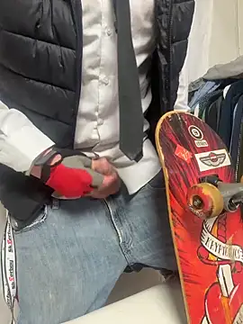 AndreDox online show from 6, 4, 2026