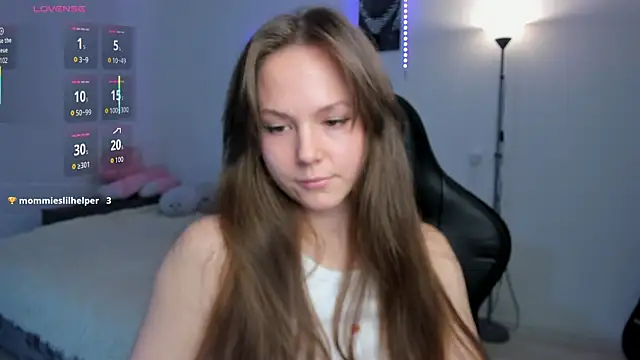 cute little ass online show from 19, 10, 2025