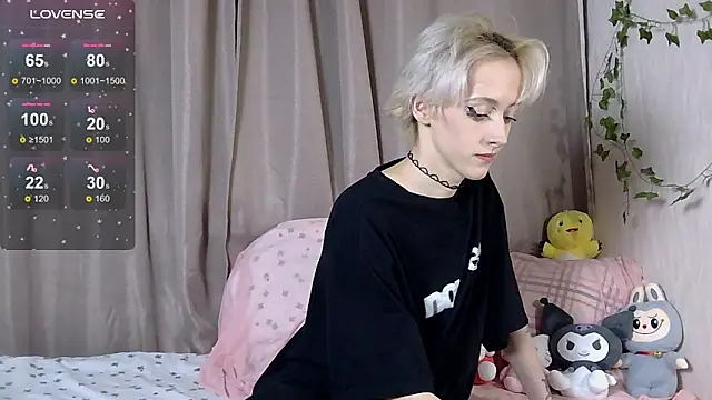 Snapshot of NextVibe_ chatting on 24, 11, 2025 NextVibe online show from 24, 11, 2025