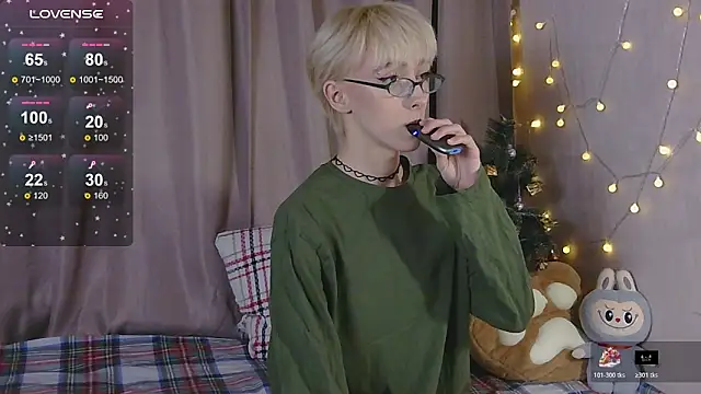 Snapshot of NextVibe_ chatting on 13, 1, 2026 NextVibe online show from 13, 1, 2026