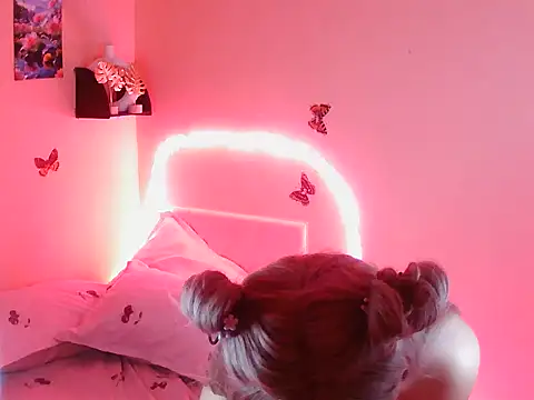 Snapshot of AudreyBlaise chatting on 26, 9, 2025 AudreyBlaise online show from 26, 9, 2025