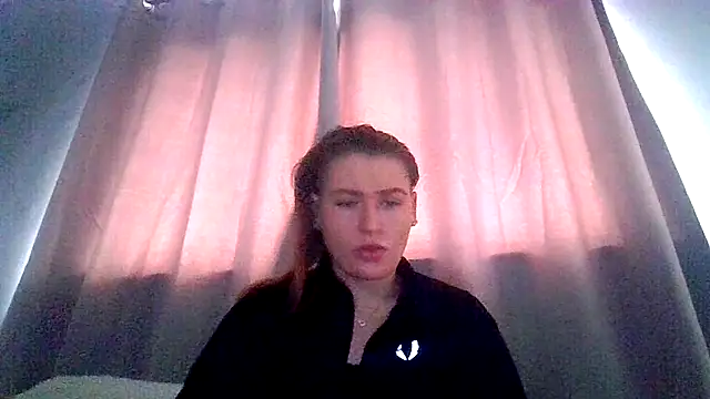 Snapshot of RUBY-ROSE-SWINGS chatting on 16, 10, 2025 RUBY-ROSE-SWINGS online show from 16, 10, 2025