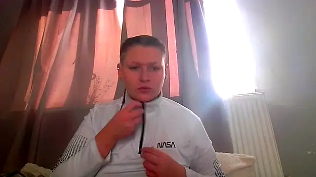 Snapshot of RUBY-ROSE-SWINGS chatting on 27, 10, 2025 RUBY-ROSE-SWINGS online show from 27, 10, 2025